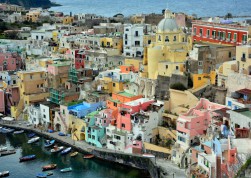 Descubre las famosas islas del Golfo de Nápoles