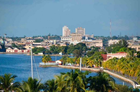 Comienza a enamorarte de Cuba navegando por Cienfuegos