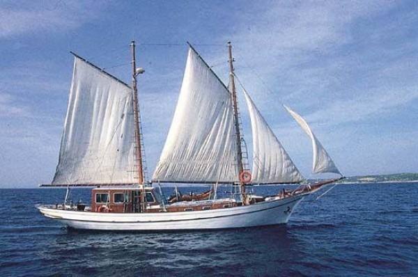 Sailing golet charter Eleftheria Greece